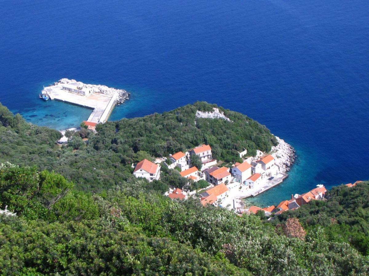 Apartments Luza Lastovo Eksteriør bilde